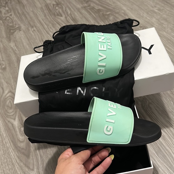 Gently used pool slides - Picture 3 of 6